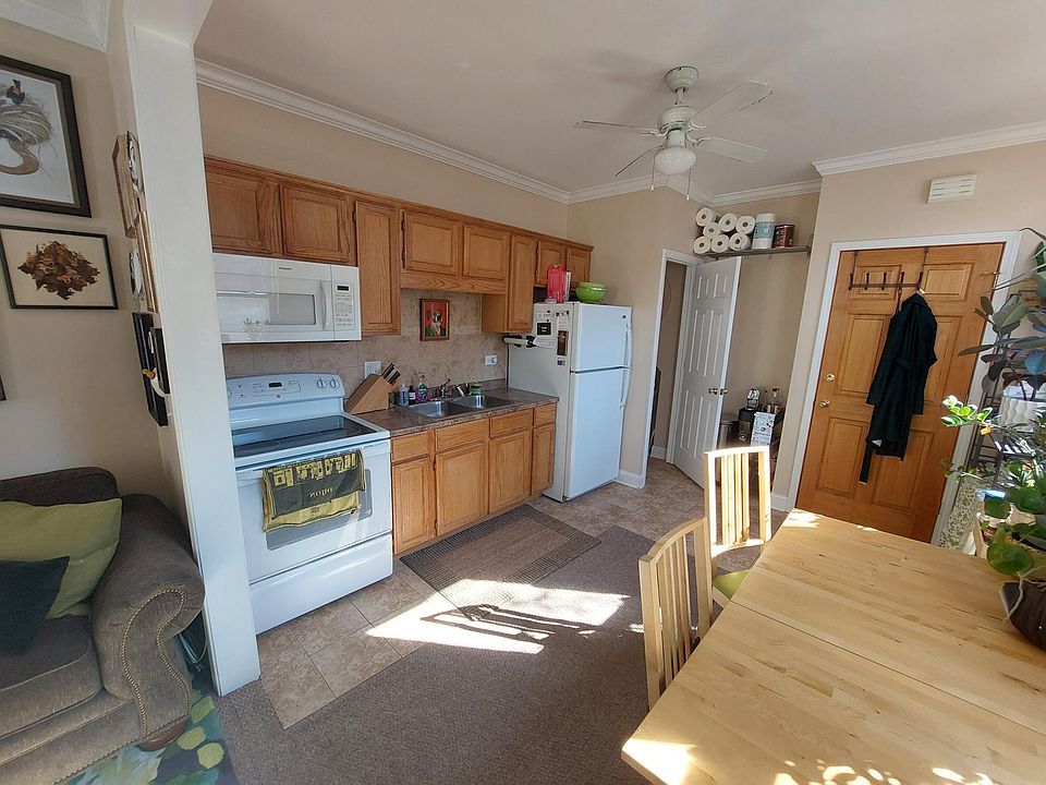 1st image of 2024 N Wolcott Ave #Ch2r