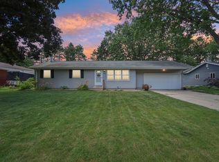 5606 Alben Ave, Mc Farland, WI 53558