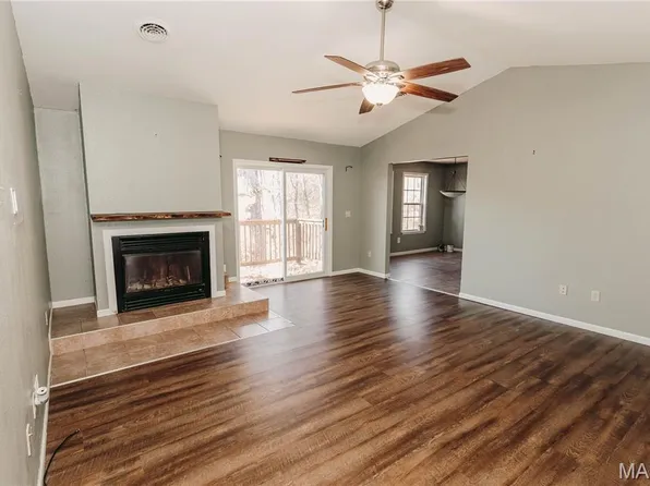 13446 Highway Z St, Saint Robert, MO 65584