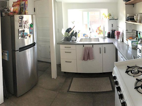 4th image of 3207 Isabel Dr