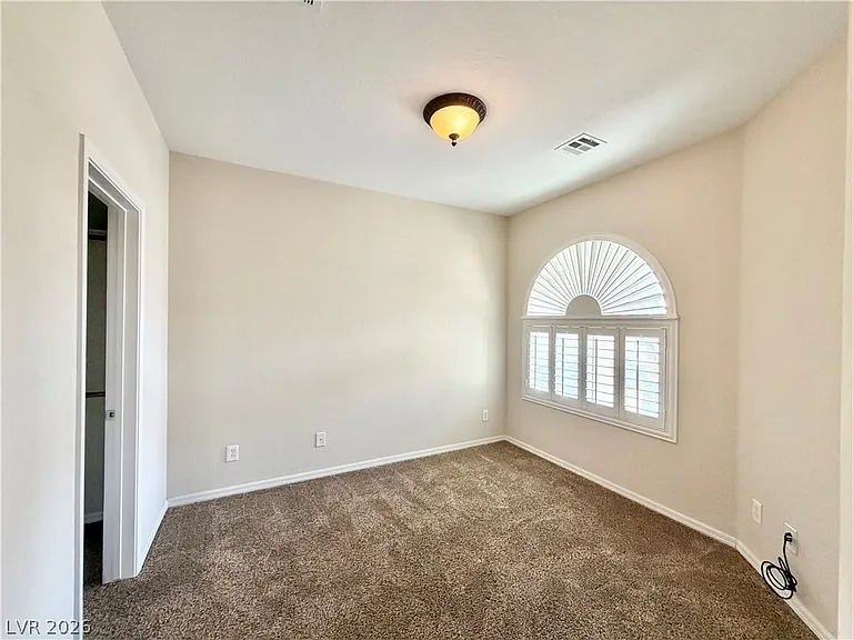 7421 Ravines Ave — Photo 12