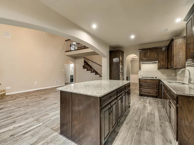 13909 Blueberry Hill Dr — Photo 9