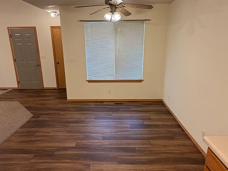 4039 S Fort Ave — Photo 6