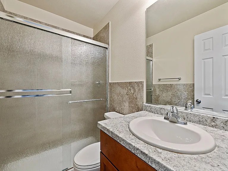 821 35th Avenue Ct — Photo 10