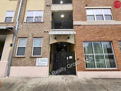 401 20th St Photo 1
