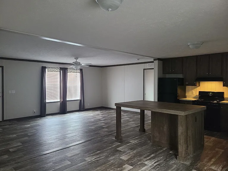Norton Shores — Photo 88
