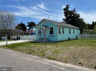 24 W Greenwood Ave, Villas, NJ 08251