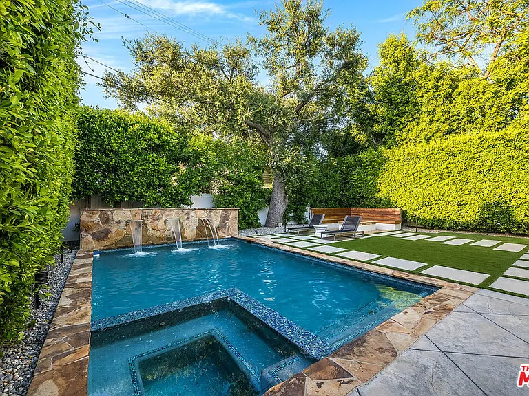 10515 Whipple St — Photo 21