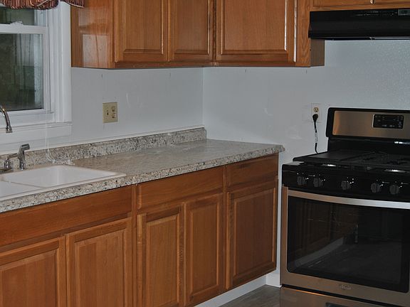 4th image of 209 Grumbach Ave