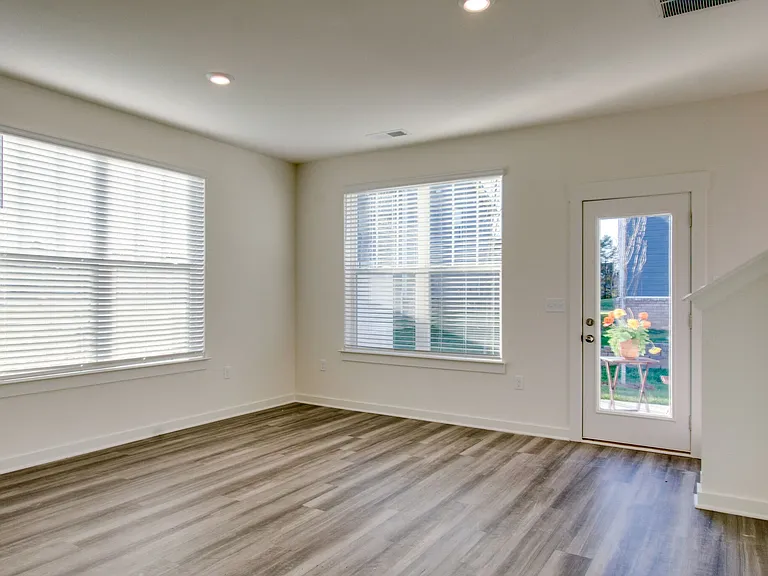 1703 Frodo Way — Photo 10