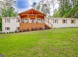 29 Red Bud Trl, Newnan, GA 30263
