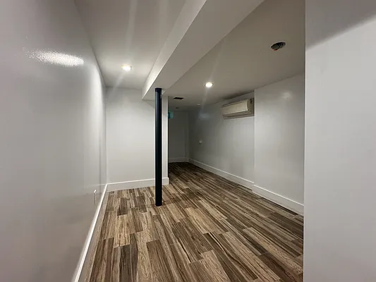 Rented by Isaac Silberstein, LREB | media 7