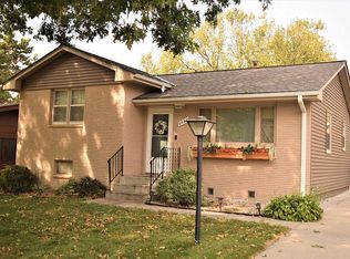 5424 Garland St, Lincoln, NE 68504