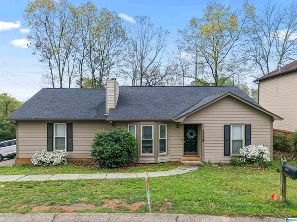 2229 Richmond Ln, Pelham, AL 35124