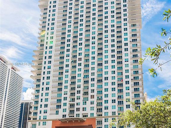 2nd image of 133 NE 2nd Ave #4