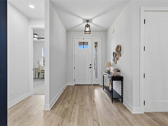 4th image of 1631 LACE TERRACE