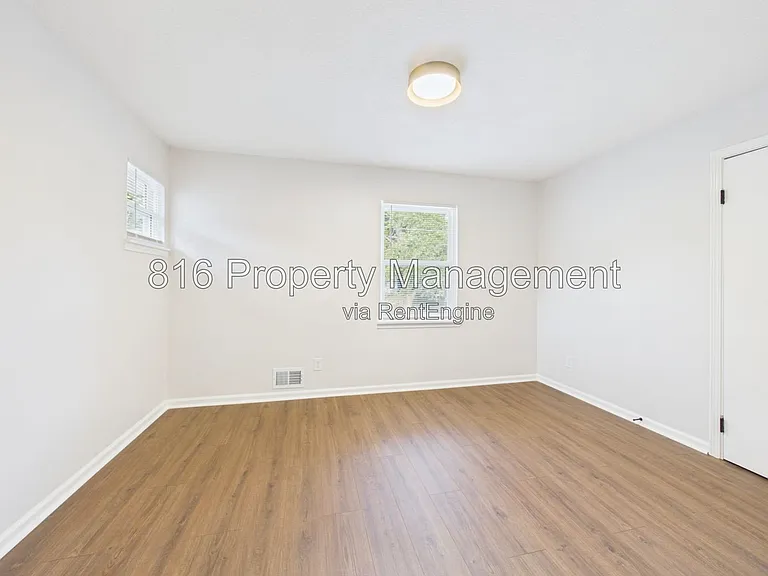 7030 Ewing Ave #7028 — Photo 13
