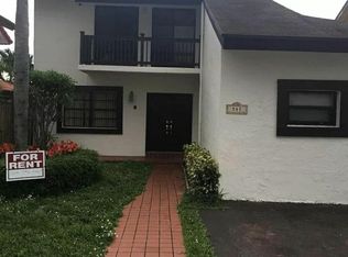 541 SW 90th Ct, Miami, FL 33174