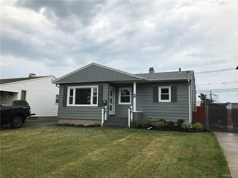 1st image of 231 Dunlop Ave