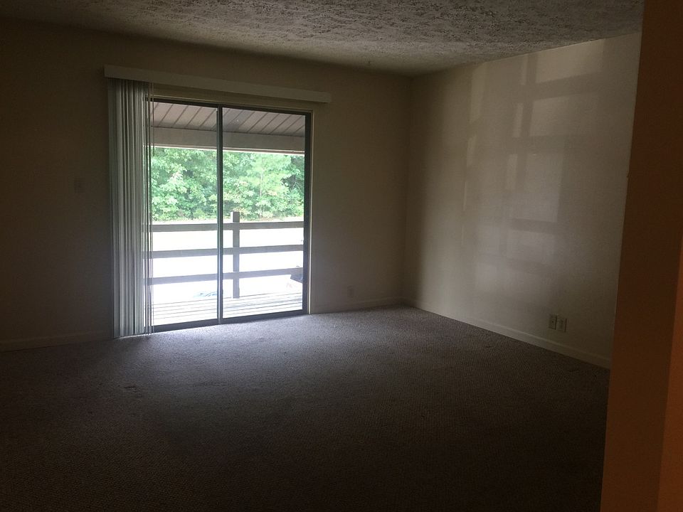 1st image of 112 Robinwood Dr #166293