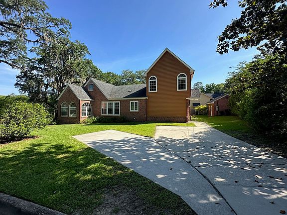 5th image of 1619 Lake Ella Dr
