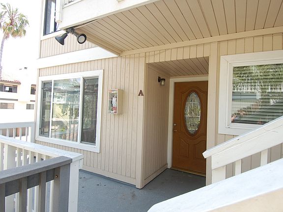 4th image of 514 Avenida Victoria APT A