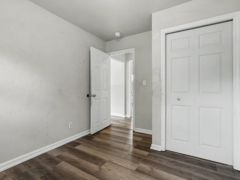 790 Harriet St #1 — Photo 10