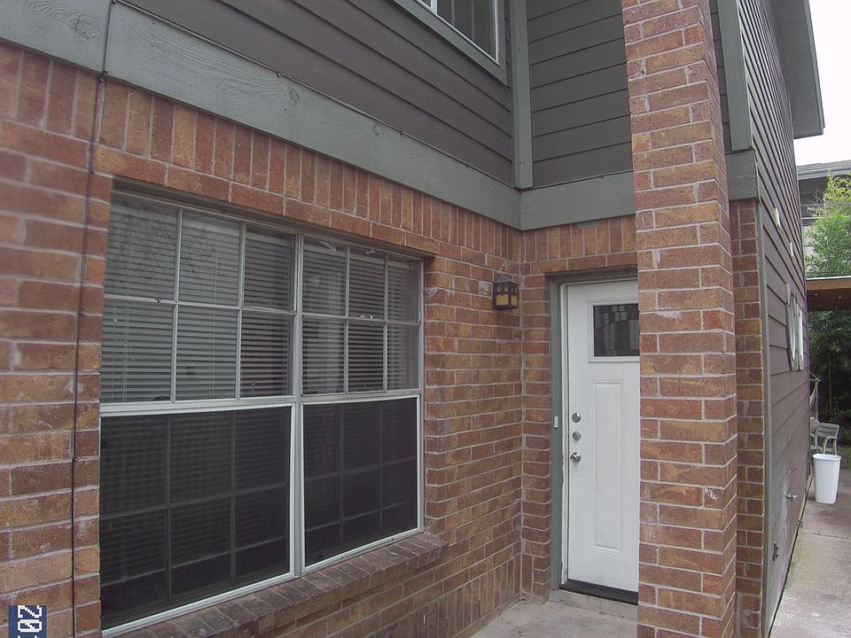 2nd image of 2006 Kirksey Dr APT B