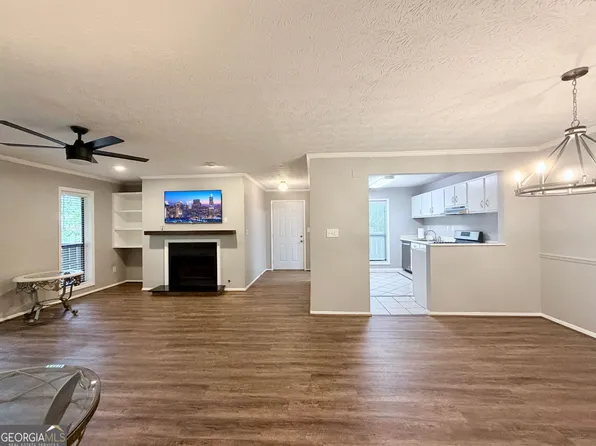 208 Woodcliff Dr, Sandy Springs, GA 30350