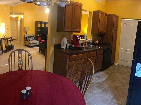 5th image of 217 Baybrook Cir