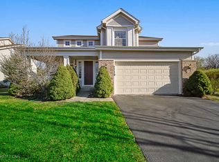 2279 Avalon Dr, Buffalo Grove, IL 60089