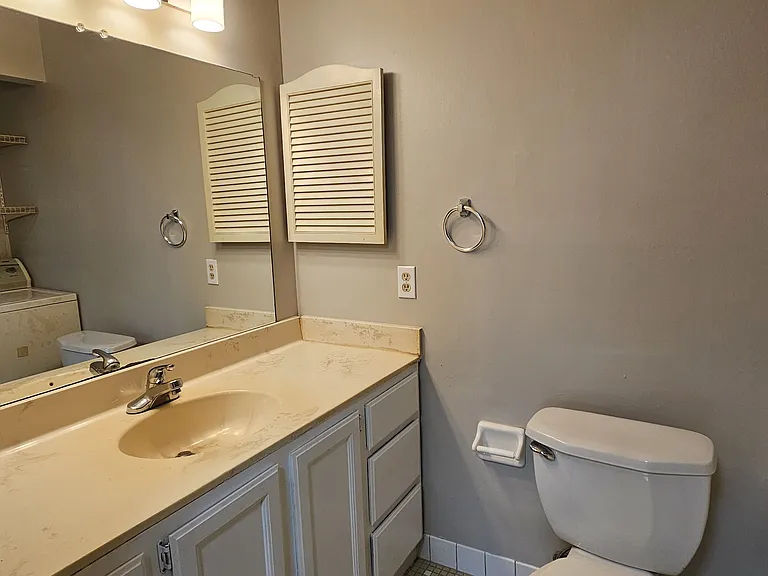 5275 Portland St #304 — Photo 7