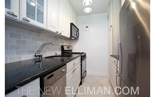 Sold by Douglas Elliman | media 28