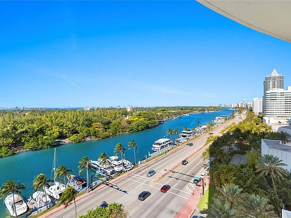 4th image of 4401 Collins Ave #1017