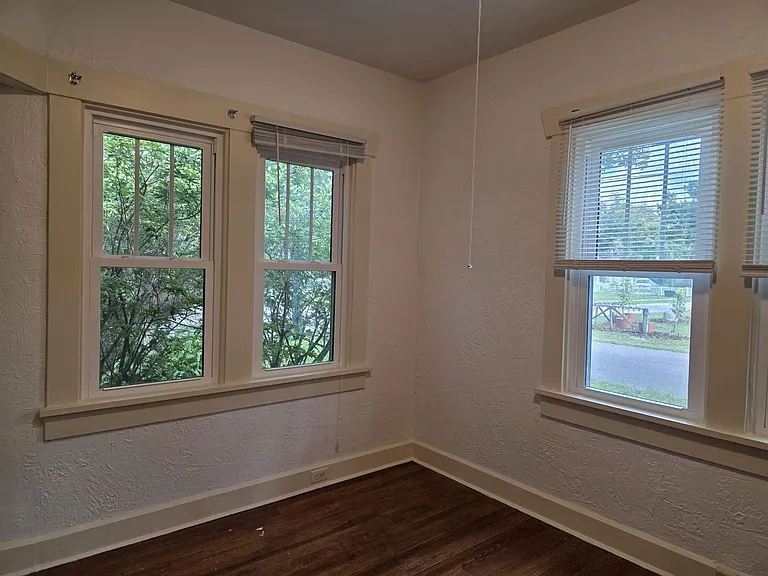 2502 York St S — Photo 11