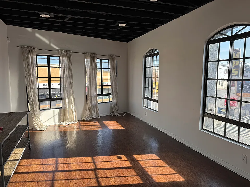 4154 W Pico Blvd