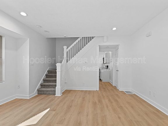 5th image of 2918 Ruckle St