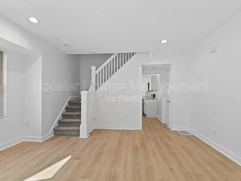 2918 Ruckle St — Photo 5