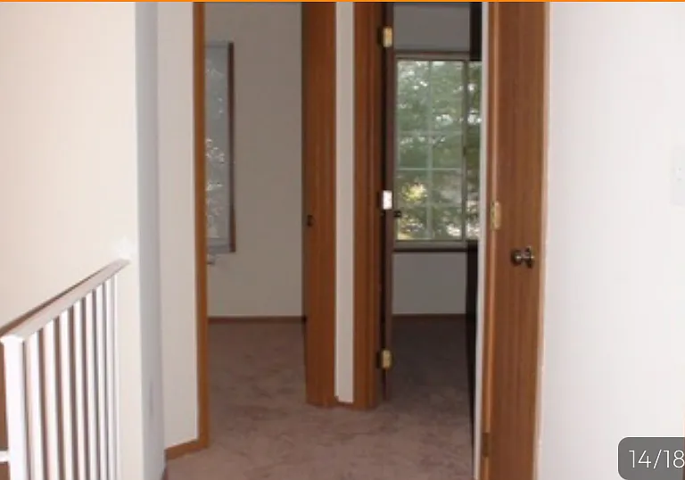 1086 Pheasant Run Ln — Photo 9