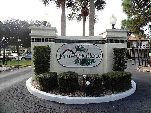 3rd image of 412 Pine Hollow Cir #412