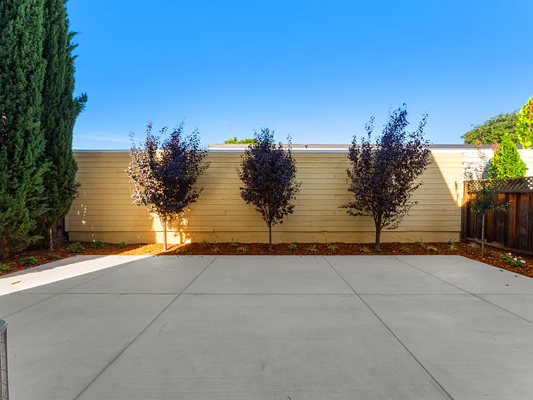 39 Lester Ave #1 — Photo 34
