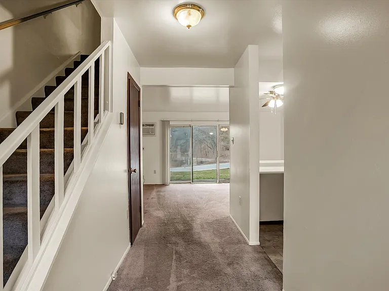 Beaver Creek Village Apartments — Photo 3