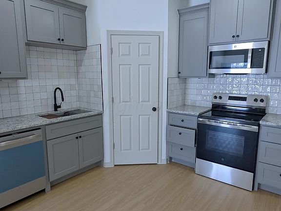 3rd image of 1509 S Bliss Ave