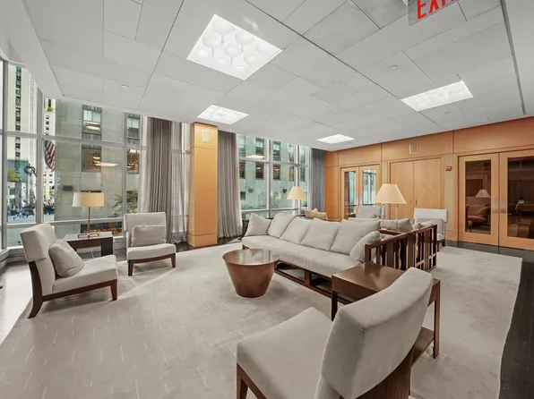 18 West 48th Street image 8 of 8