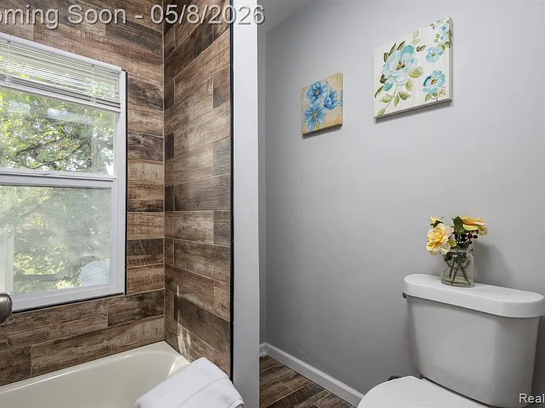 120 Woodland St — Photo 43