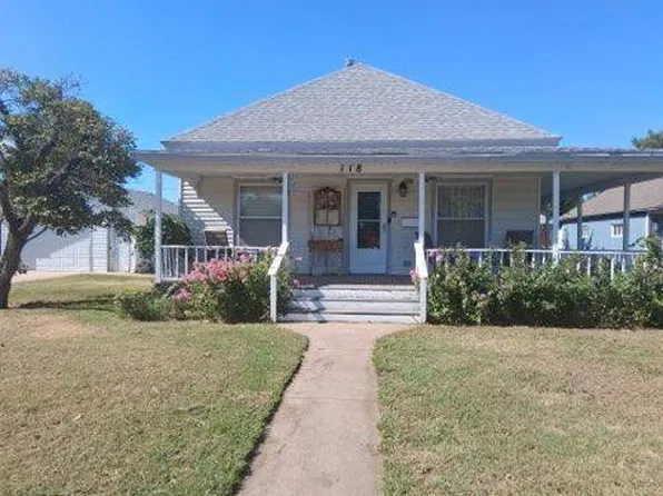 118 N 3rd St, Stockton, KS 67669