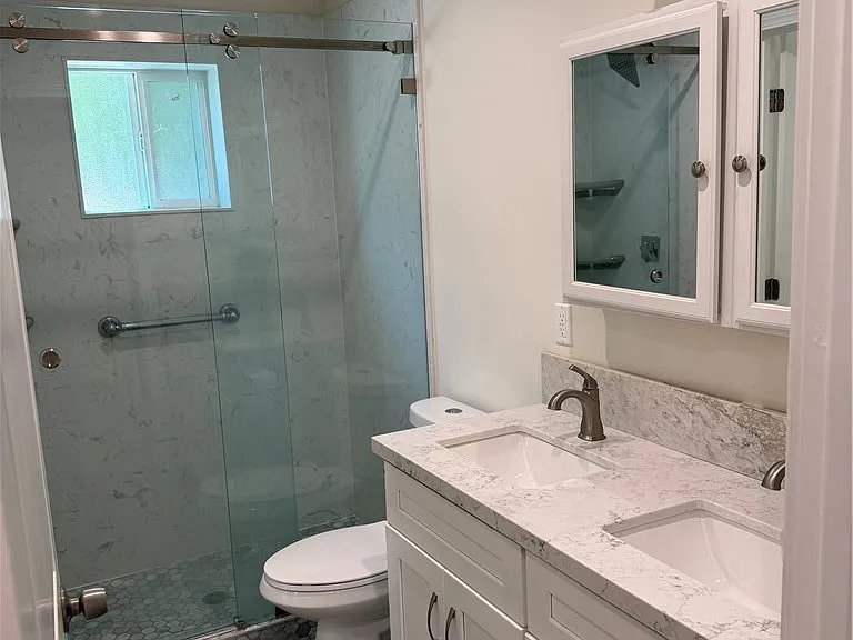 1440 Adu — Photo 11