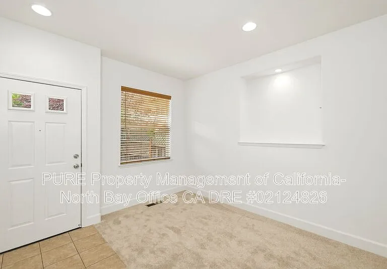 34 Randall Ln #A — Photo 3