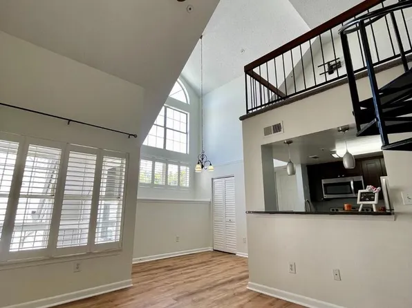 14020 Vista Dr APT 51C, Laurel, MD 20707
