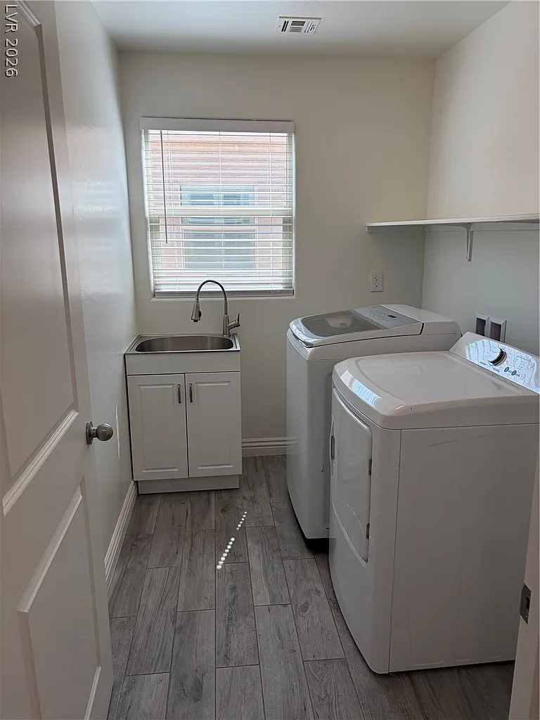 4 bed, 2.5 bath, 2126 sqft, $2,720 — Photo 4